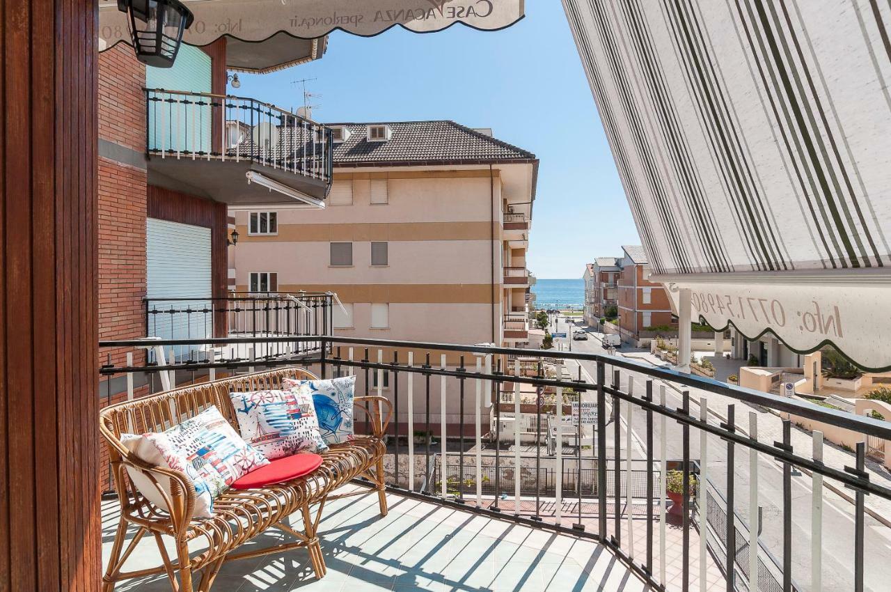 Апартаменти Casa Vacanza Flora Сперлонга Екстер'єр фото